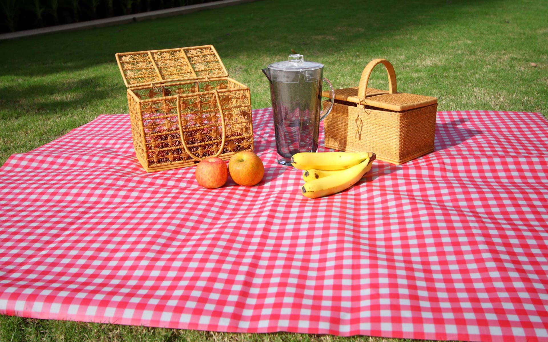 Cheerful,Quentain Table Mat,A Little Something On Dining Table.A Big Differece To Your Dining Experience.